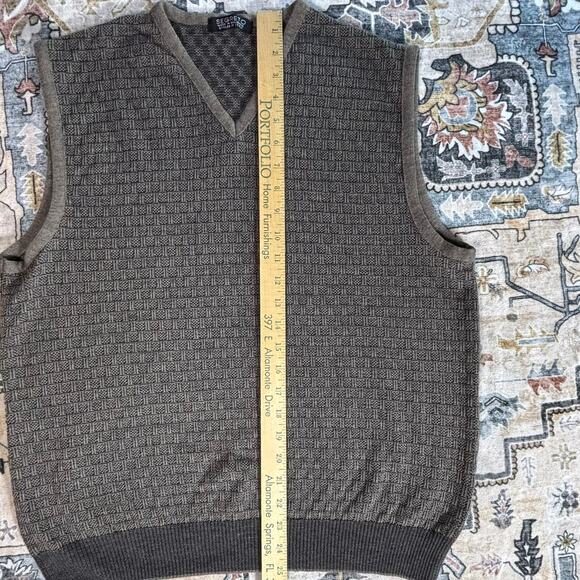 Segreto Vintage Made in Bulgaria 100% Pure Wool Italian Sweater Vest Medium - Picture 6 of 7